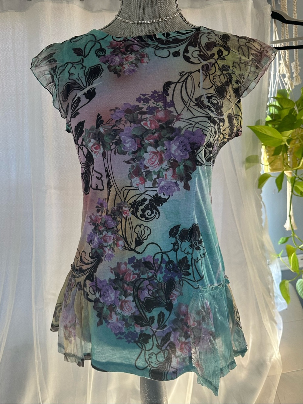 Floral Sheer Flutter-Sleeve Tunic Top in Teal and Purple